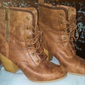 Woman's Leather Dress Boots, Size 9, Brown